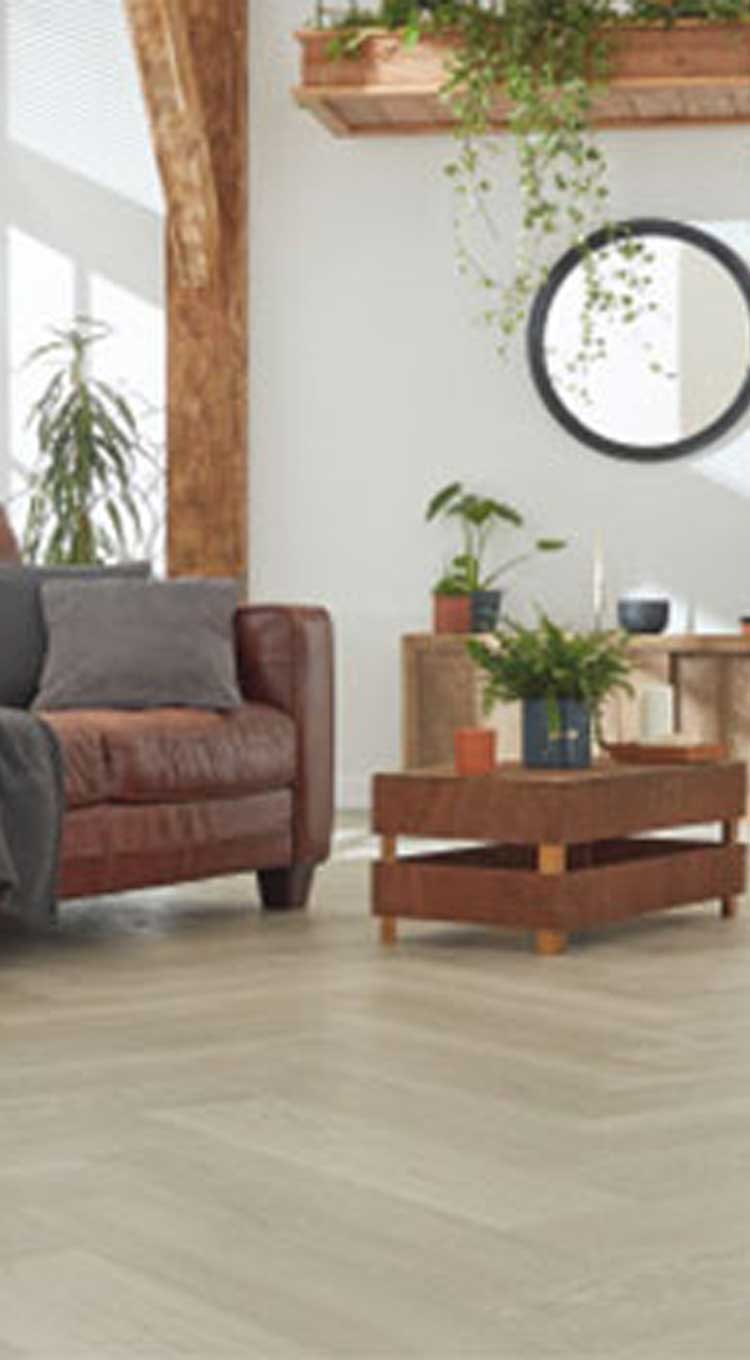 installed vinyl flooring in home